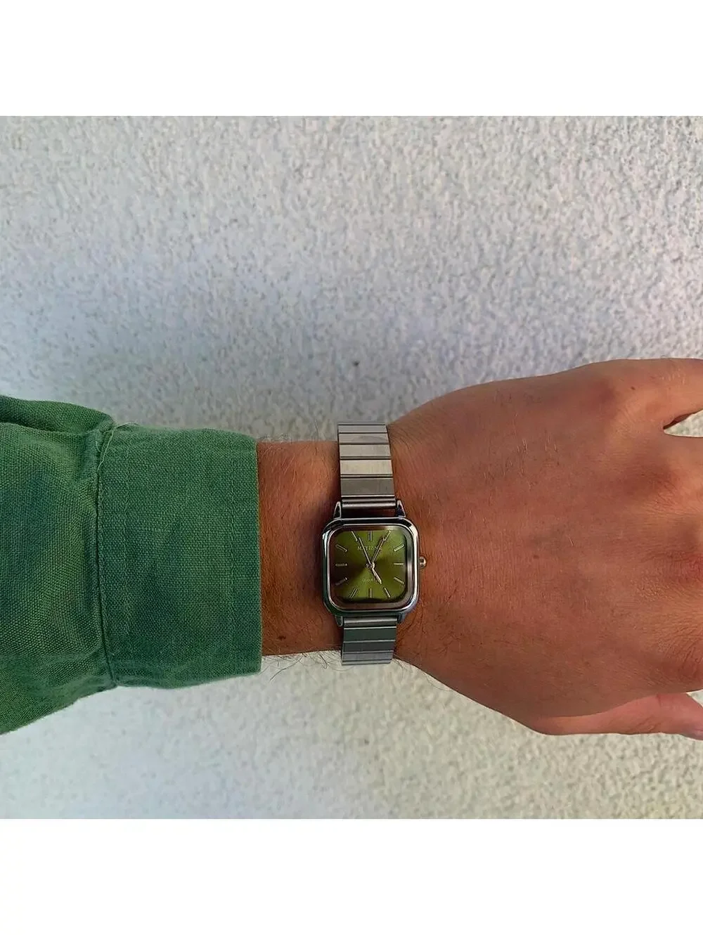 2000s Y2k style silver square watch. Classy sporty style watch. Stainless